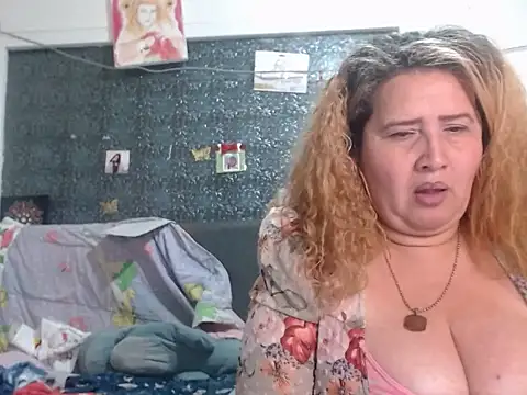 Perla1981-- Chat XXX in diretta