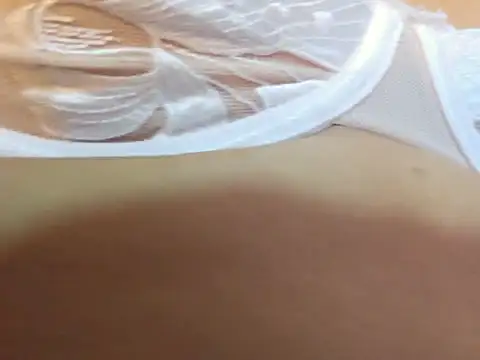 _MissPompitas23_'s Live XXX Chat