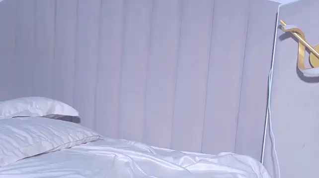 Chat +18 de Aashika-Kaur ao vivo