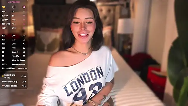 ParisianDoll's Live XXX Chat
