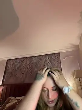 צ'אט XXX בשידור חי של MiaAdams21