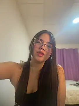 Chat +18 de Valentina2390 ao vivo