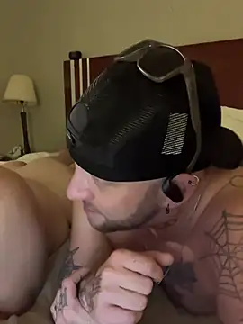 Chat XXX en directo de Livingpuddle