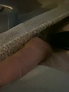 Webkamerová show guywithbeautifuldick