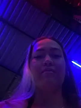 Danielavegax Chat XXX in diretta