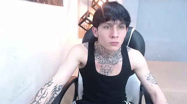 Chatroom XXX en direct de Cry_thereal