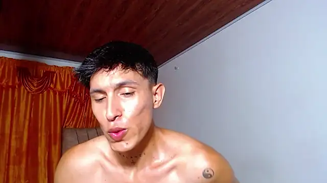 rowanbig – Naživo XXX chat