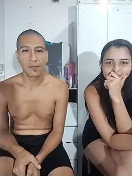 XXX chat uživo modela Rodri-Cami