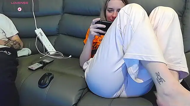 Chat +18 de BlueandJen ao vivo