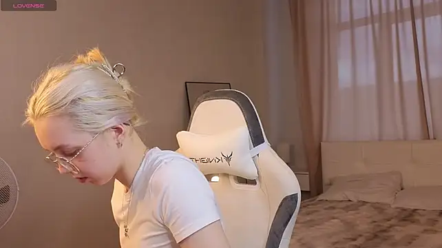 mollyy_snow's Live XXX Chat