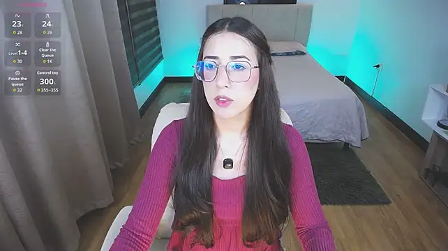 KittyCute- Adlı Modelin Canlı XXX Sohbeti