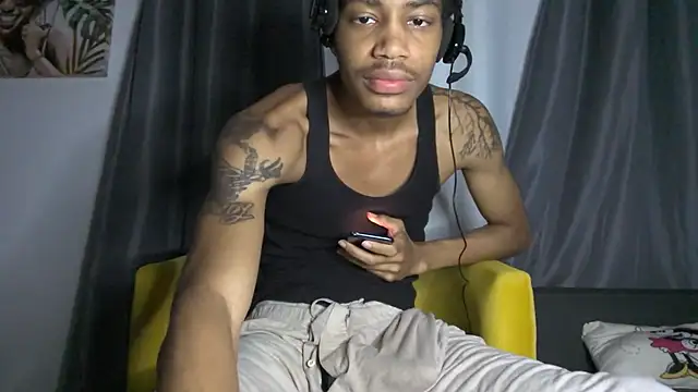 BlackBullTitus Chat XXX in diretta