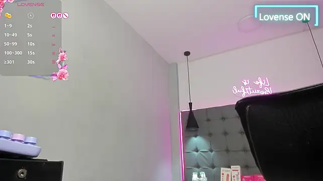 scarletcherry18 XXX чат на живо