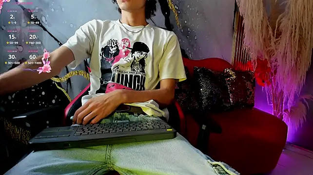 thanier_18 Live XXX-Chat