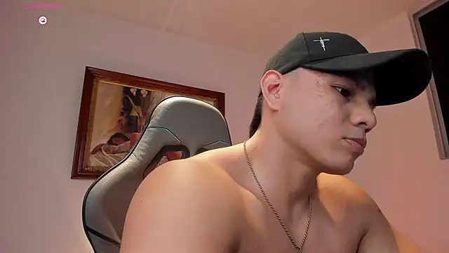 Chat XXX en directo de RoyConstance