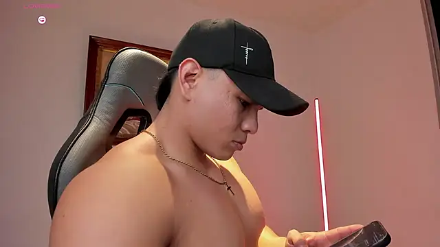 Živý XXX chat RoyConstance