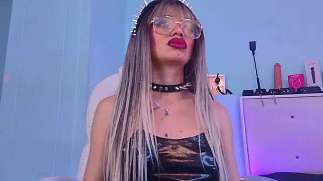Emerald_gh's Live XXX Chat