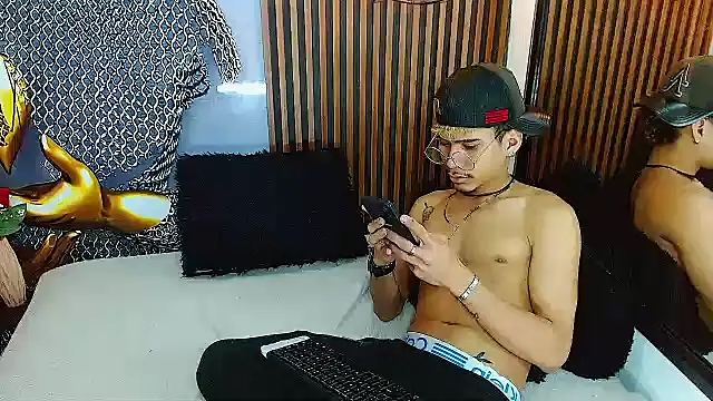 Chat XXX Live Skinny_cute_Alyer
