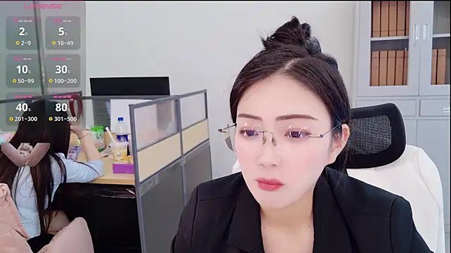 yangyang-777 在線直播表演
