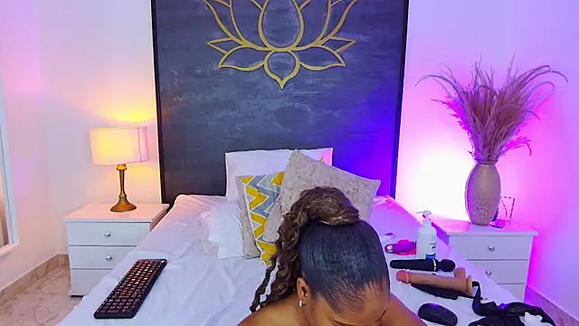 AlisonTravis – Naživo XXX chat
