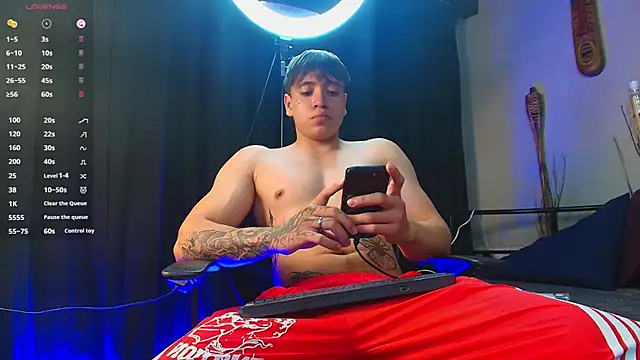 RomanKanne1 Chat XXX in diretta