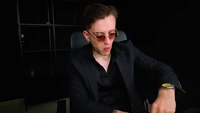 FelixStarkk: απευθείας συνομιλία ΧΧΧ