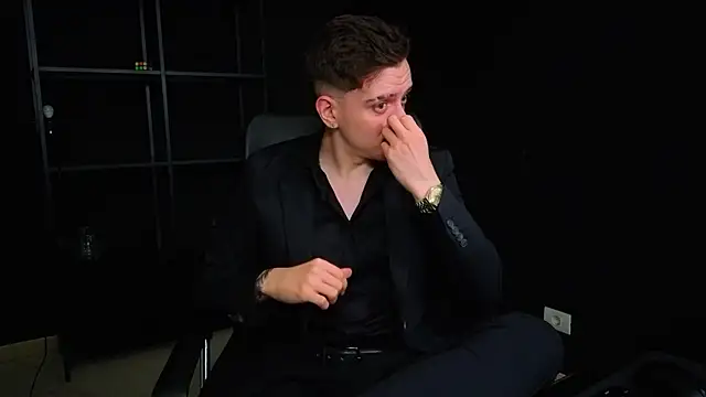 FelixStarkk's Live XXX Chat