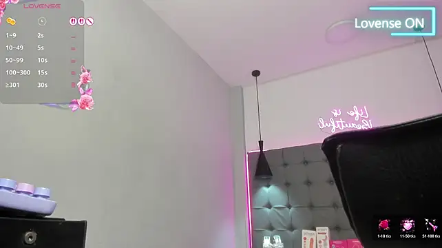 Chat +18 de scarletcherry18 ao vivo