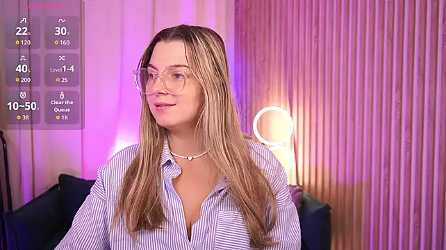 LucreciaStorm Chat XXX in diretta