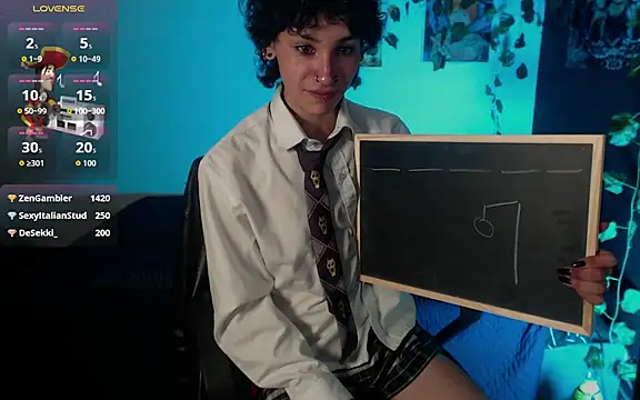 Chat XXX en directo de JohnnyJones_