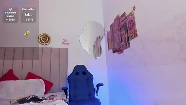 צ'אט XXX בשידור חי של stacyfoxxx