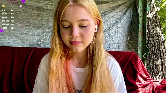 Živý XXX chat AlberthaBudd
