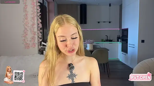 Czat XXX na żywo – BlondieBoom