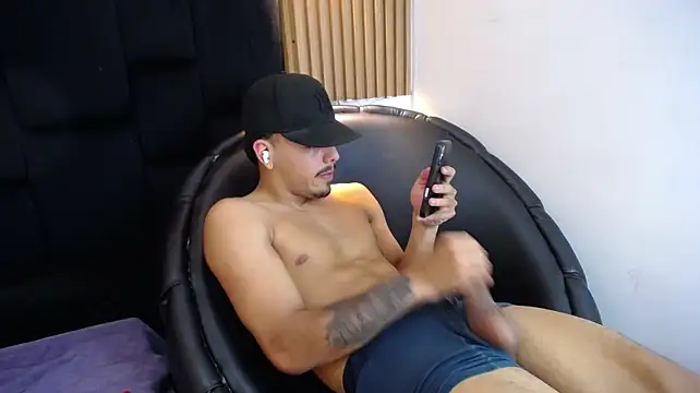 Bastian_Fox_ Obrolan Langsung XXX