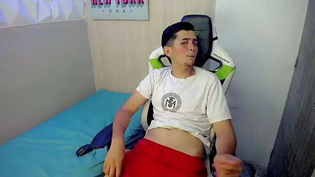 JaxBlue_'s Live XXX Chat