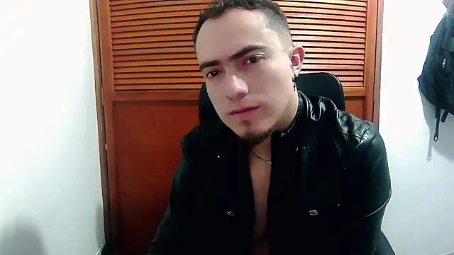 הופעת וובקאם של TouchDaddy4