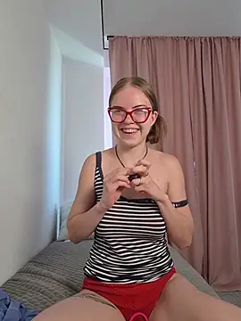 Sarah_HS Live XXX-chat