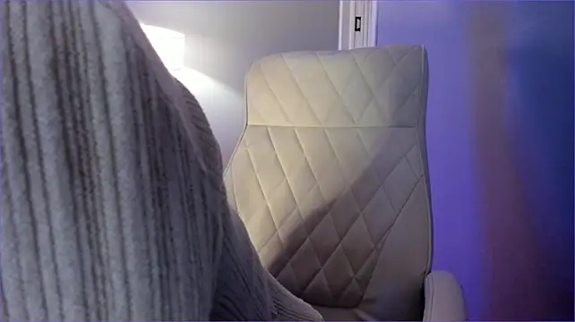 akura011 Chat XXX in diretta