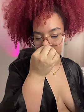 Leyah__'s Live XXX Chat