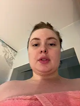 Chatroom XXX en direct de DeniMilkyyyyy
