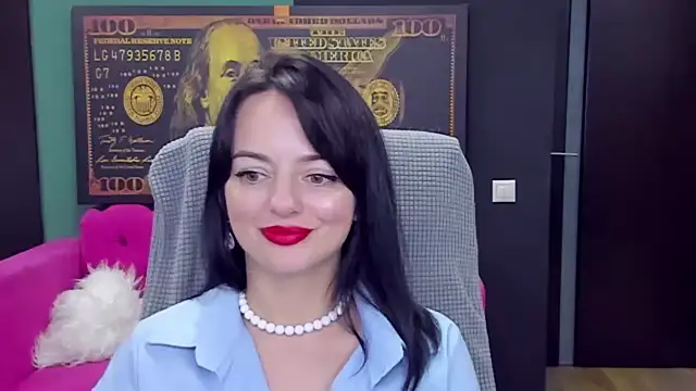BellaRowan élő XXX-chatje