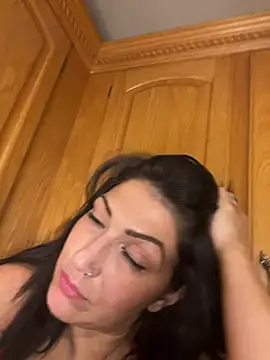 LittleMissEeven Live XXX chat