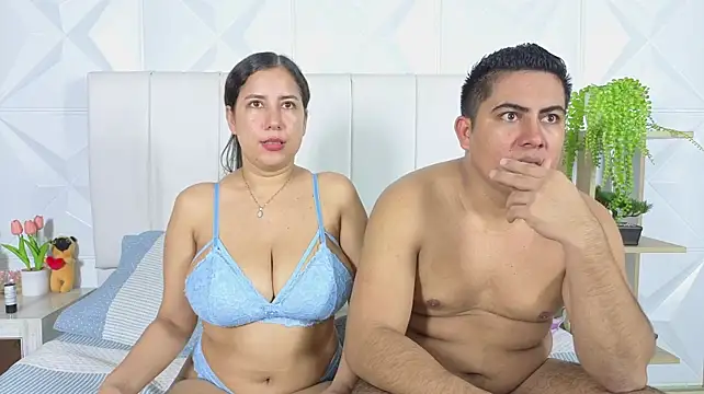 Emily_and_Sebastiannn Live XXX-chat
