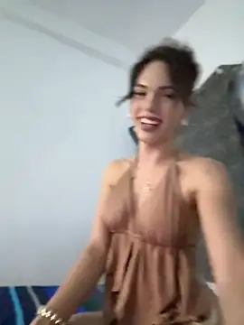 Carlita_cute Adlı Modelin Canlı XXX Sohbeti