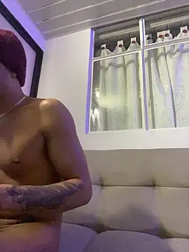 Mike_and_Rayan Live XXX-chat