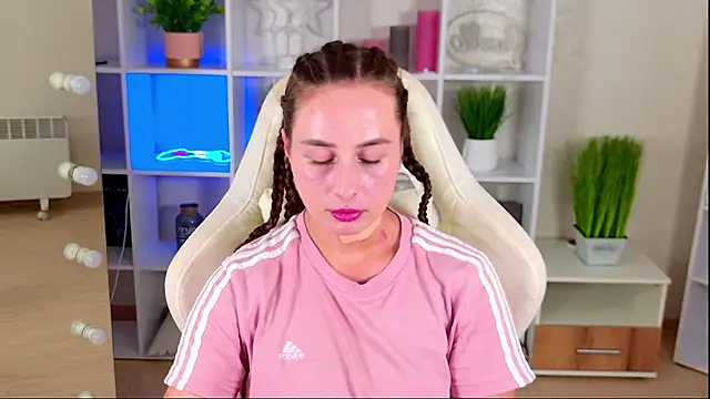 NadinnL's Live XXX Chat