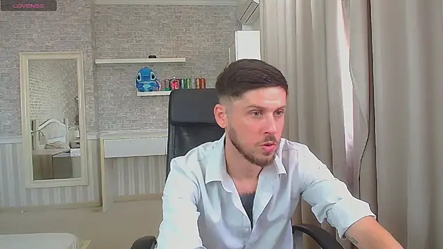 JonahShaw Live XXX-chat