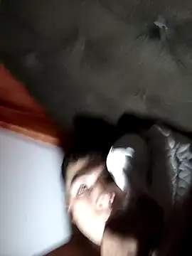 Tchutom élő XXX-chatje