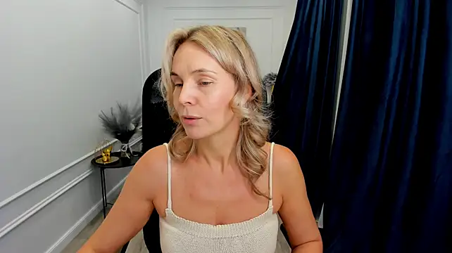 Sinty_Devis Live XXX-Chat