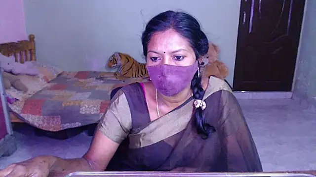 Novapol11 Live XXX-Chat